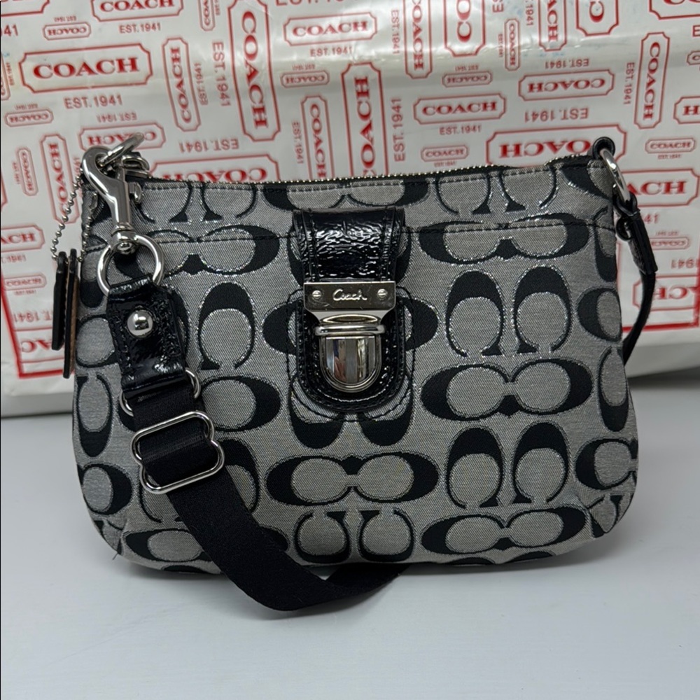 Coach Poppy Signature Metallic Swingback Crossbody Bag Black Silver Jacquard
